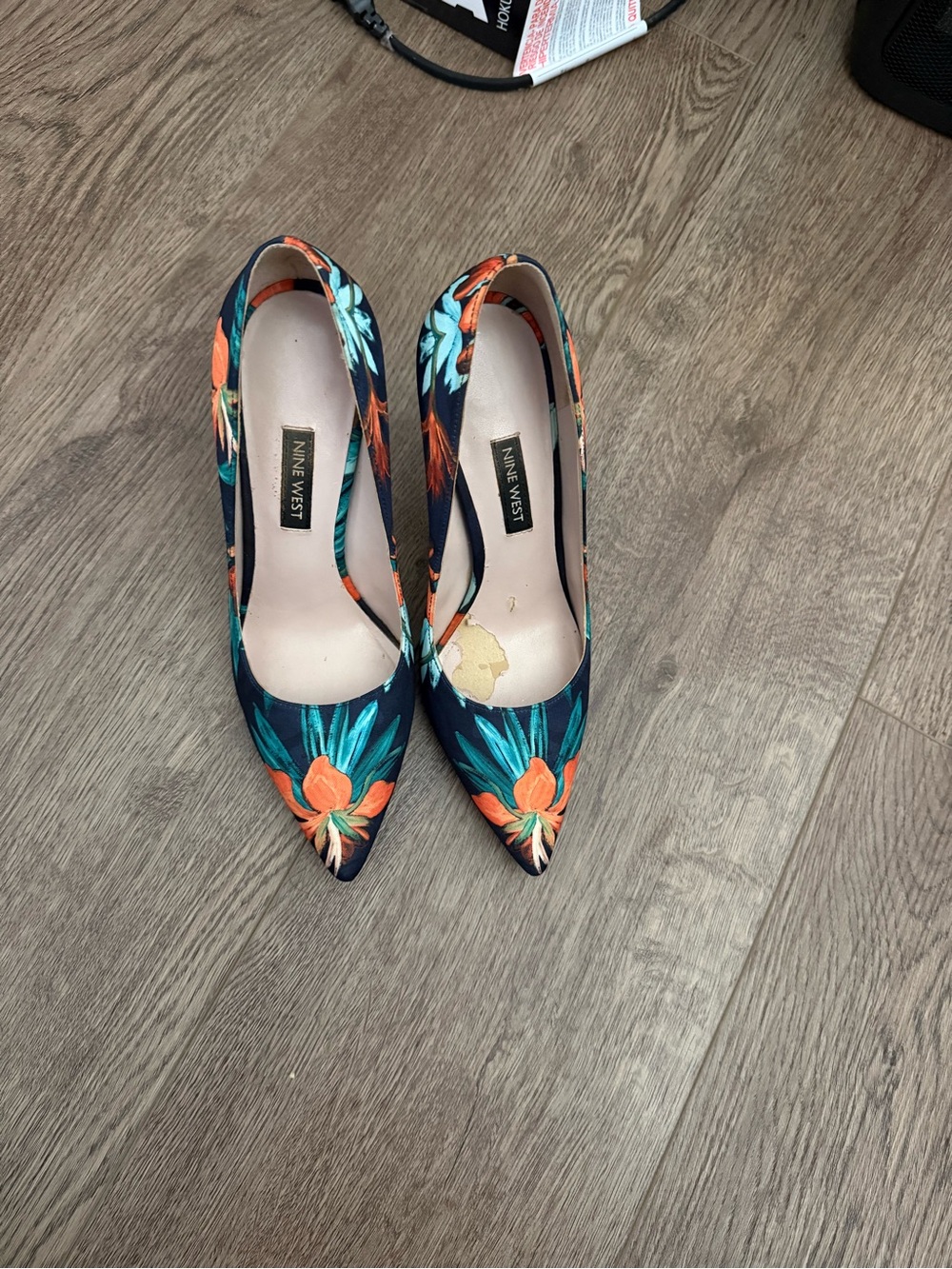 Nine West Navy Floral Pointed-Toe high heels